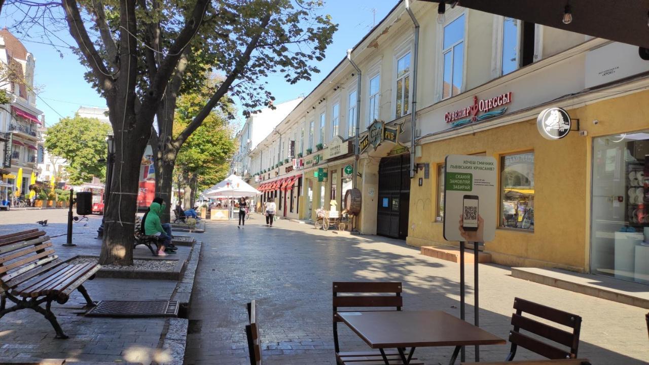 Квартира На Дерибасовcкой Odesa Exterior foto